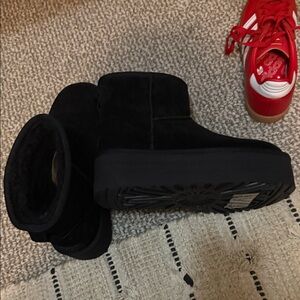 UGG Black Winter Boots new